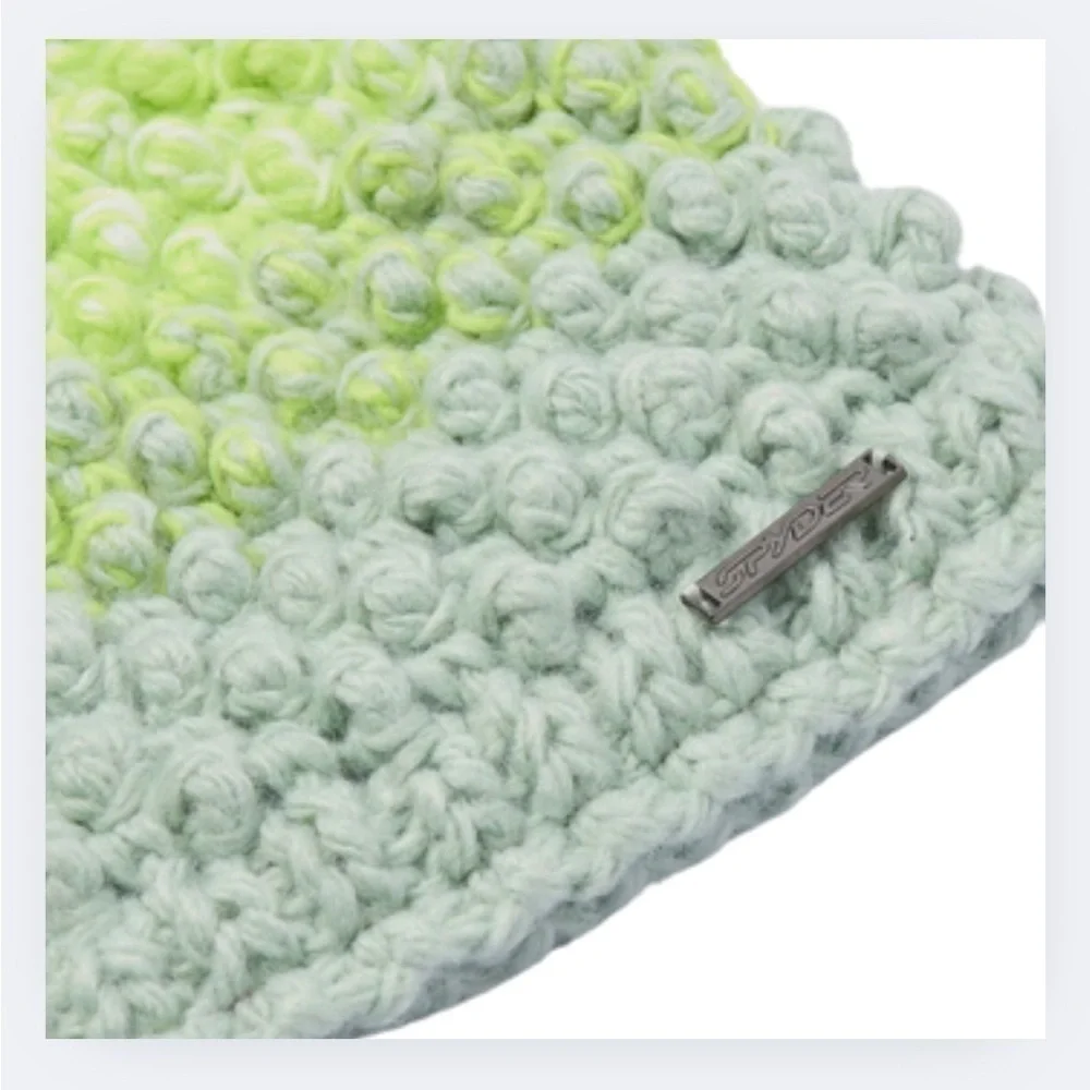 NWT Spyder Berry Pom-Pom Beanie - Kids